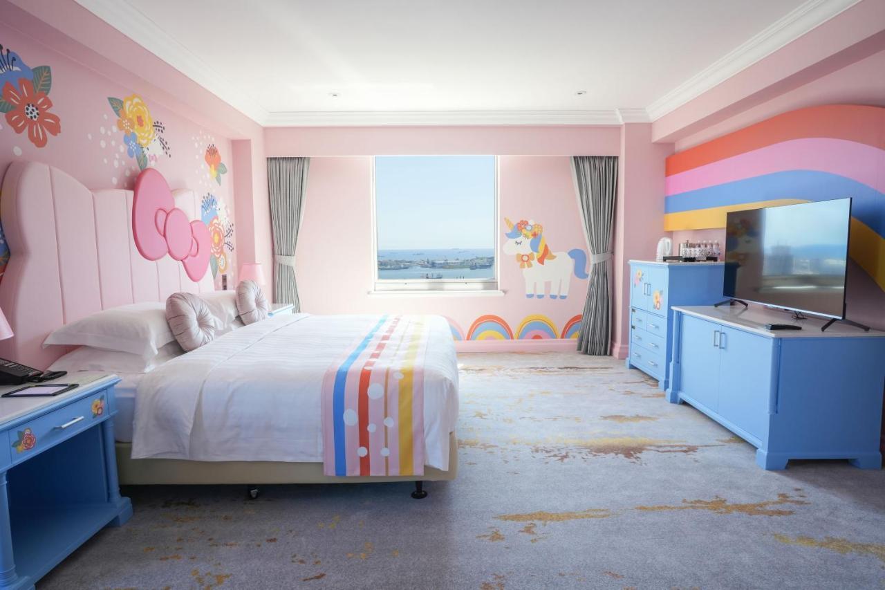 Grand Hi Lai Hotel Kaohsiung Buitenkant foto Hello Kitty themed hotel room