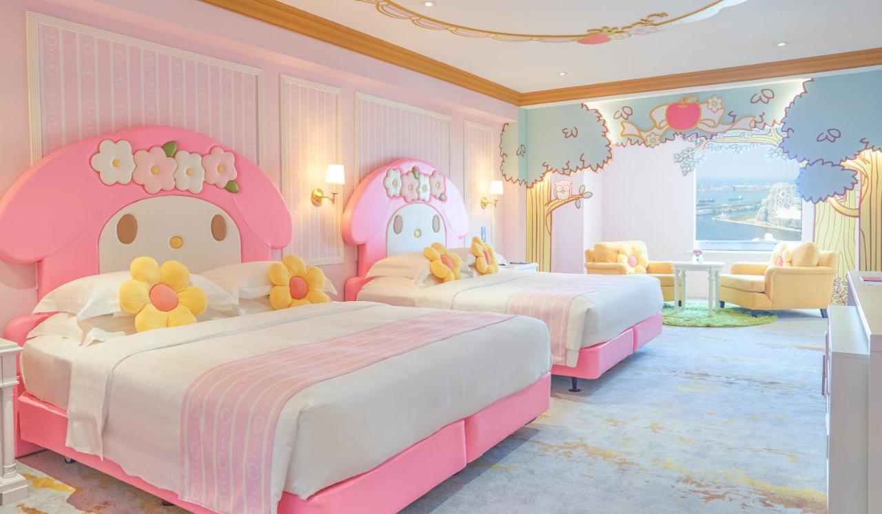 Grand Hi Lai Hotel Kaohsiung Buitenkant foto Hello Kitty themed hotel room